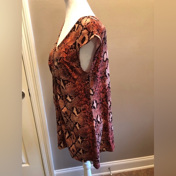 Snakeskin Maroon Pink Top w/ Beaded Medallion RanchoEstancia Large - Picture 3 of 7